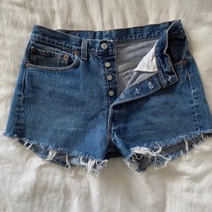High waisted Levis short